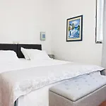 דירה Beachfront - Janice - Adults Only - By Mustel Travel
