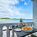 Beachfront - Janice - Adults Only - By Mustel Travel פאקוסטאן