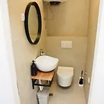דירה Beachfront - Janice - Adults Only - By Mustel Travel *