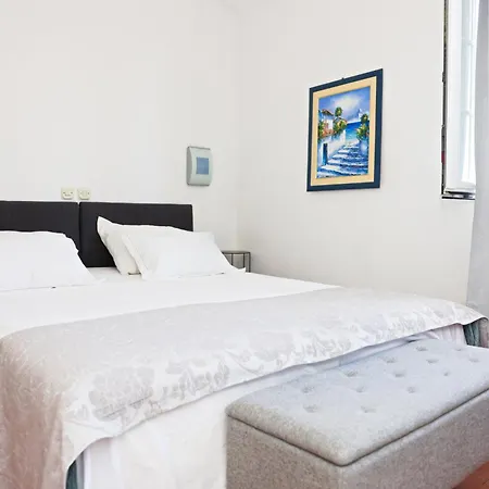 Lägenhet Beachfront - Janice - Adults Only - By Mustel Travel