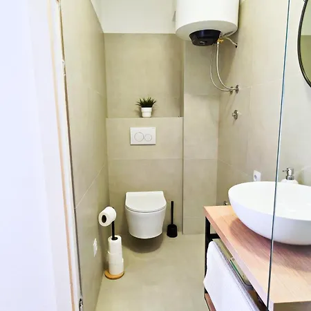 Lägenhet Beachfront - Janice - Adults Only - By Mustel Travel *