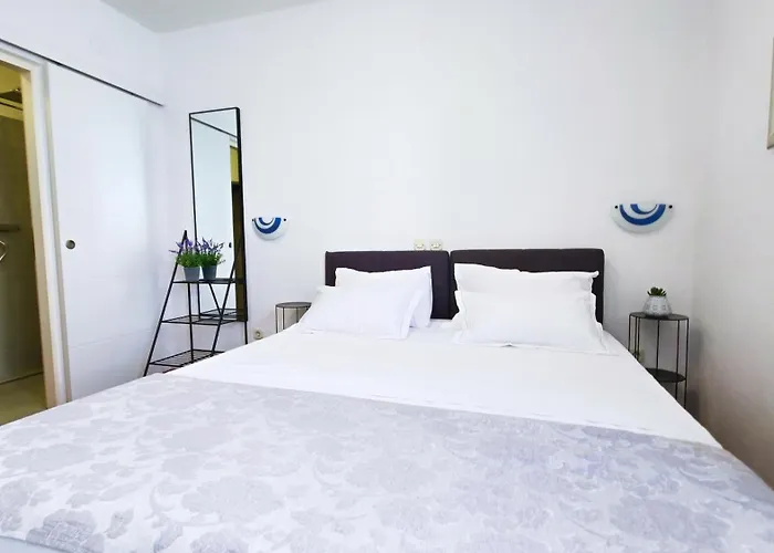 شقة Beachfront - Janice - Adults Only - By Mustel Travel باكوشتاني