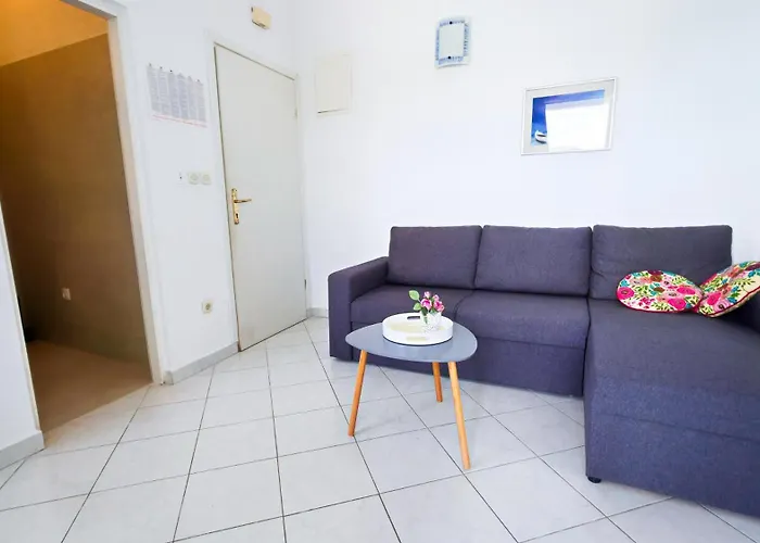 شقة Beachfront - Janice - Adults Only - By Mustel Travel باكوشتاني