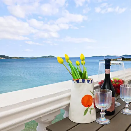 Beachfront - Janice - Adults Only - By Mustel Travel