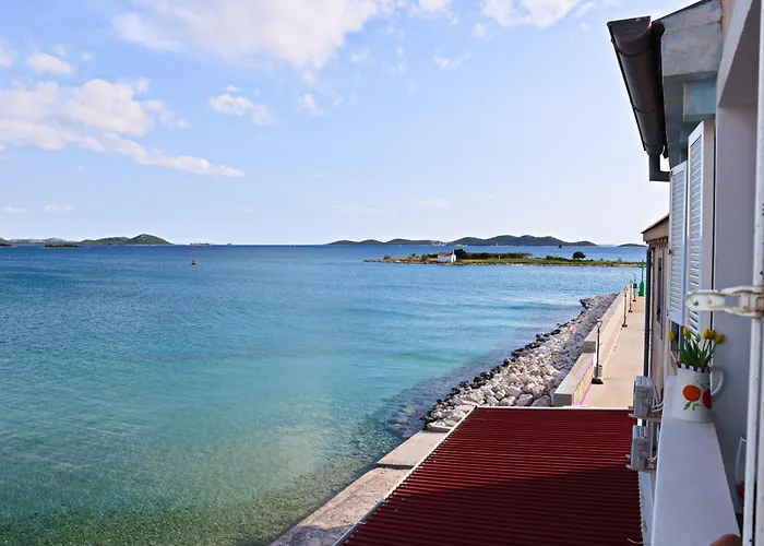 Apartman Beachfront - Janice - Adults Only - By Mustel Travel